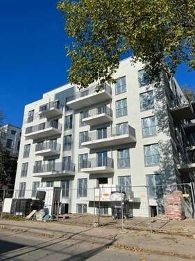 23 - 4 Zimmer Terrassenwohnung zur Miete in Berlin