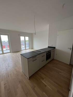 3845B2C7-7FBE-4BAC-8B5F-A6BBDE - 