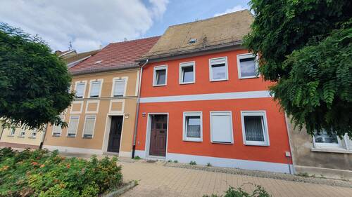 Straßenansicht - 5 Zimmer Reihenmittelhaus zum Kaufen in Bad Schmiedeberg