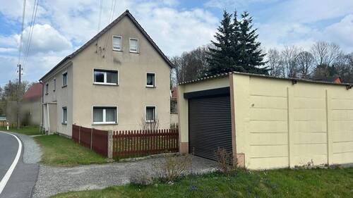 Seitenansicht inkl. Garage - 5 Zimmer Einfamilienhaus in Rennersdorf