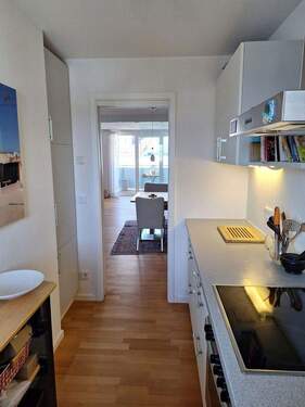 Blick Küche zum Essbereich - 