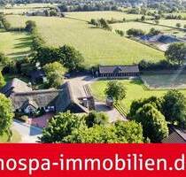 Paradies für Pferdeliebhaber: Reetdachanwesen auf ca. 3,38 ha großen Grundstück mit Nebengebäuden - Arlewatt