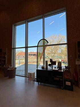 Blick ins Freie - Gewerbeobjekt (Büro, Produktion, Verkauf) in Reichenau