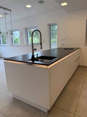 KÜCHE - 1 Zimmer Mehrfamilienhaus, Wohnhaus in Tuttlingen