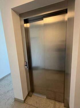 Aufzug.jpg - 