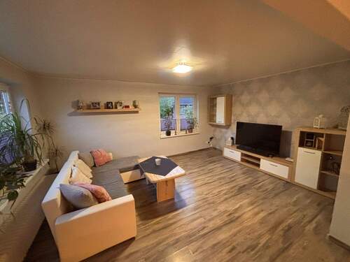 Beispielansicht Wohnzimmer möbliert - 