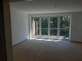 Wohnzimmer - HH-Farmsen, 2 Zimmer-Wohnung im 3.OG mit Balkon !Bitte unsere Fragen beachten!