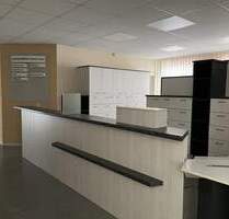 Modern möblierte Arztpraxis in Bischofswerda wartet auf ihren neuen Mieter!