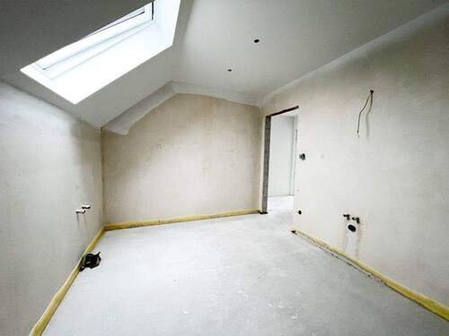 Badezimmer mit Anschlüssen - 