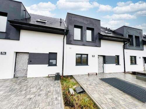 Hausansicht - 4 Zimmer Reihenmittelhaus zum Kaufen in Kolobrzeg