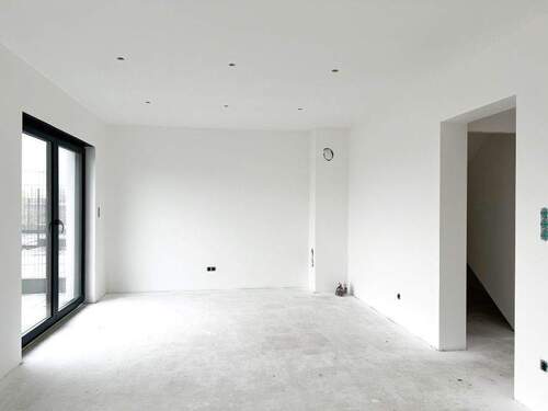 Wohnzimmer mit Kaminanschluss - 4 Zimmer Reihenmittelhaus in Kolobrzeg