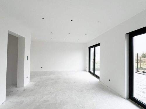 Großzügiger Wohn- und Essbereich - Reihenmittelhaus mit 111,50 m&sup2; in Kolobrzeg zum Kaufen