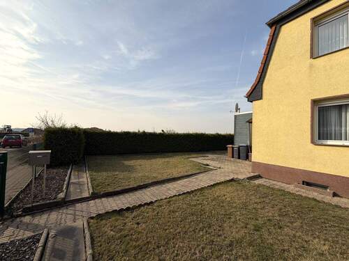 Gartengrundstück - Doppelhaushälfte mit 68,90 m&sup2; in Sandersdorf-Brehna zum Kaufen