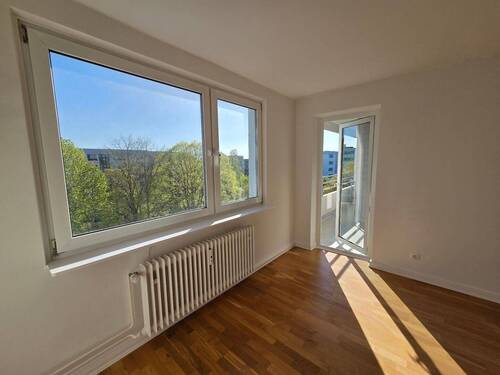 WZ zum Balkon - 3 Zimmer Etagenwohnung zur Miete in Kronshagen