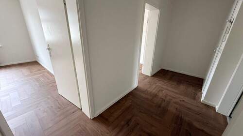 Flur - 2 Zimmer Etagenwohnung in Chemnitz