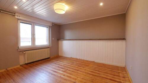 Schlafzimmer EG - Mehrfamilienhaus, Wohnhaus mit 239,00 m&sup2; in Paderborn / Elsen zum Kaufen