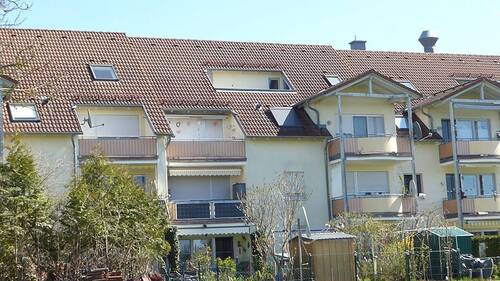 24. Dachterrasse Ausrichtung.JPG - Ruhige Wohnlage mit Ausblick ins Grüne: 2,5-Zimmer-Wohnung mit Dachterrasse