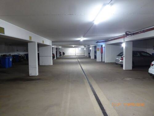 21. Großzügige Zufahrt zum TG- Stellplatz.JPG - 