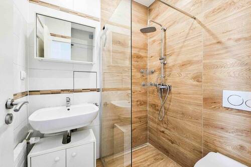 Badezimmer - 1 Zimmer Etagenwohnung in Mainz