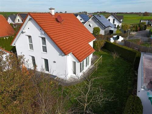 Luftansicht - 4 Zimmer Einfamilienhaus in Ehingen