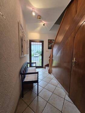 Eingangsbereich - 6 Zimmer Reihenmittelhaus zum Kaufen in Lippstadt