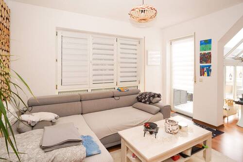 Wohnzimmer - Etagenwohnung mit 52,00 m&sup2; in Dresden zum Kaufen