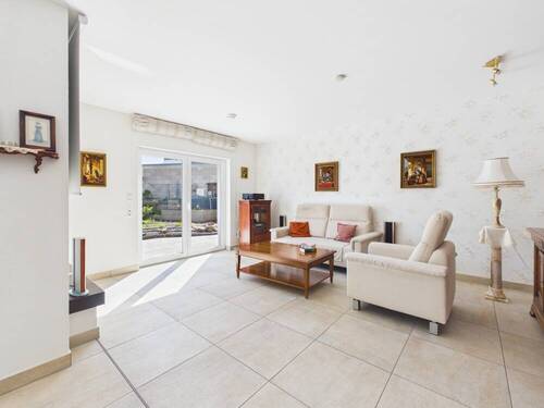 Wohnen mit Kamin und Blick in den Garten EG - 6 Zimmer Einfamilienhaus in Saarbrücken / Klarenthal