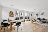 Wohn-/Esszimmer - Tolle 4-Zimmer-Wohnung mit Balkon & KfW55+ - ideal für Familien, Paare & Homeoffice