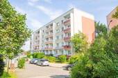 Bild 1 - In der Herrichtung! 3-Raumwohnung mit Balkon.