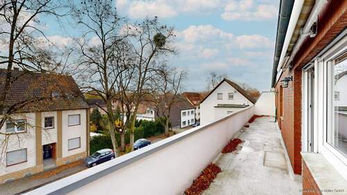 Großer Balkon mit Markise - 3 Zimmer Etagenwohnung in Hamm