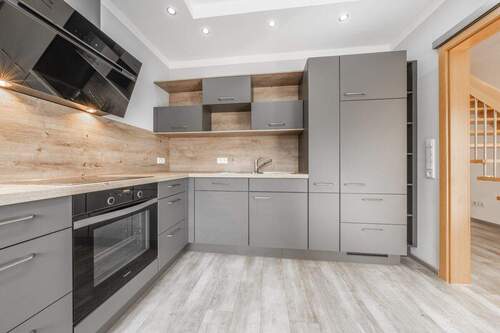 und ausgestatteter Küchenzeile - 3 Zimmer Einfamilienhaus in Löningen