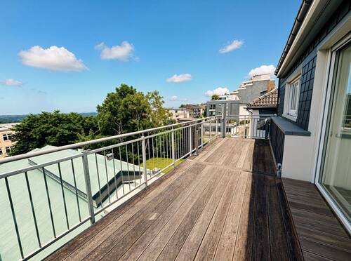 Terrasse mit Markise DG - 1 Zimmer Mehrfamilienhaus, Wohnhaus zum Kaufen in Remscheid