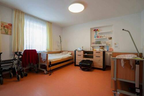 Beipiel Doppelzimmer - Mehrfamilienhaus, Wohnhaus in Augsburg zum Kaufen