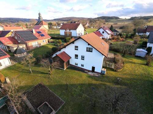 Garten Vogelperspektive - 6 Zimmer Einfamilienhaus zum Kaufen in Frielendorf-Großropperhausen