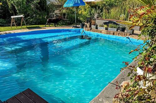 Schwimmteich - 7 Zimmer Mehrfamilienhaus, Wohnhaus in Kehl