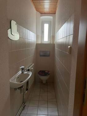 WC - Etagenwohnung mit 95,00 m&sup2; in Aue zur Miete