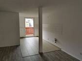 Küchenzeile - 3-Raum-Wohnung in Großenhain - 468,00&nbsp;EUR Kaltmiete, ca.&nbsp; 72,00&nbsp;m&sup2;&nbsp;Wohnfl&auml;che