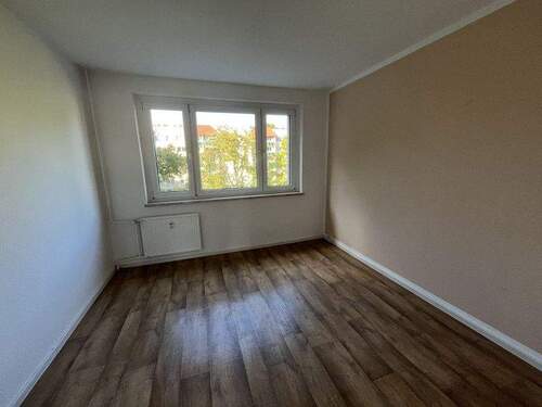 Schlafzimmer - 2 Zimmer Etagenwohnung zur Miete in Halle (Saale)