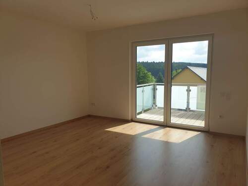 Wohnen - Etagenwohnung mit 85,00 m&sup2; in Grünhain-Beierfeld zur Miete