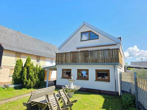 Anischt Garten - 6 Zimmer Einfamilienhaus in Großheirath