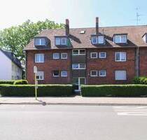 Lichtdurchflutete Maisonette-Dachgeschosswohnung mit Charme und Weitblick - Oberhausen Schlad