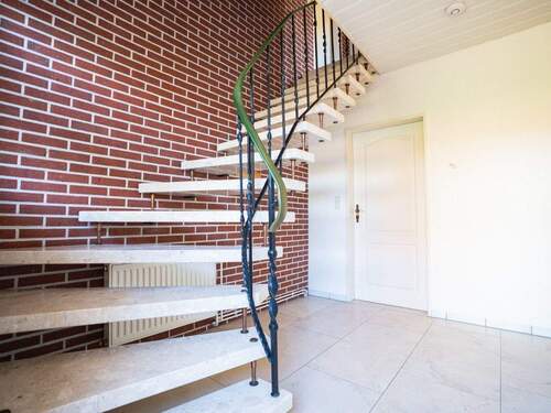 ES2504-03 - 4 Zimmer Mehrfamilienhaus, Wohnhaus in Großefehn