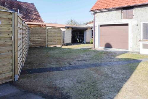 Zufahrt zur Garage - 