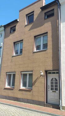 Bild 2 - 6 Zimmer Reihenmittelhaus zum Kaufen in Parchim