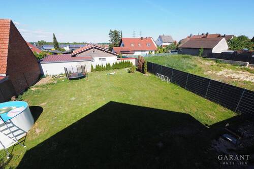 Grundstück - 4 Zimmer Einfamilienhaus zum Kaufen in Niederstotzingen