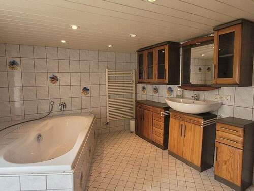 021 Großes Bad OG Haus 2 - 