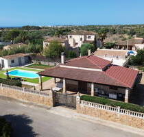Gepflegte Finca mit Ferienvermietlizenz für 6 Personen und Pool zu verkaufen - Santanyi / Cap des Moro