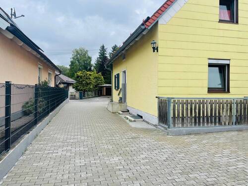 Zufahrt.jpg - 5 Zimmer Einfamilienhaus in Merching
