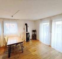 Lichtdurchflutete 3-4 Zimmer Eigentumswohnung mit Südbalkon und Garten in ZeitlarnLaub - Zeitlarn-Laub