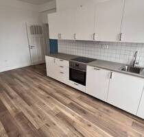 Revonierte 2-Zimmer-Altbauwohnung in Düsseldorf Niederkassel